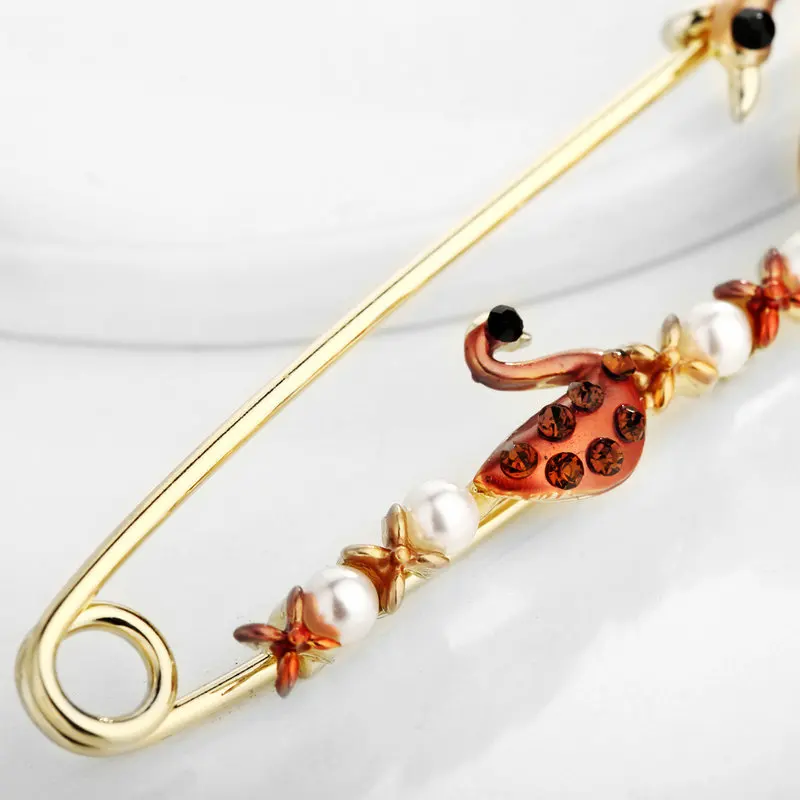 

The New Temperament Lady Animal Shape Brooch Fashion All-Match Clothing Accessories