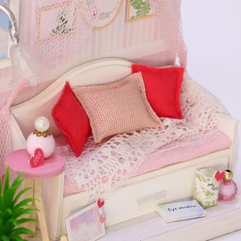 

Doll House DIY Miniature With Wooden Furniture Assemble DollHouse Kit With Music Box Doll Home Toys For Adult Christmas Gift