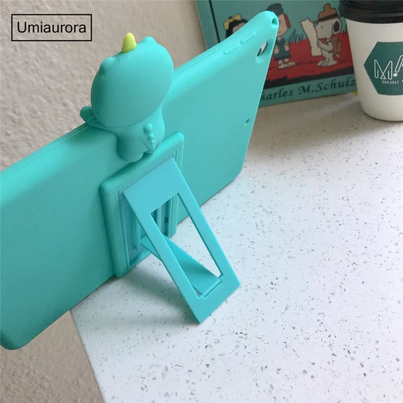 Детский противоударный чехол для iPad 6 го 7 поколения мультяшный подставка