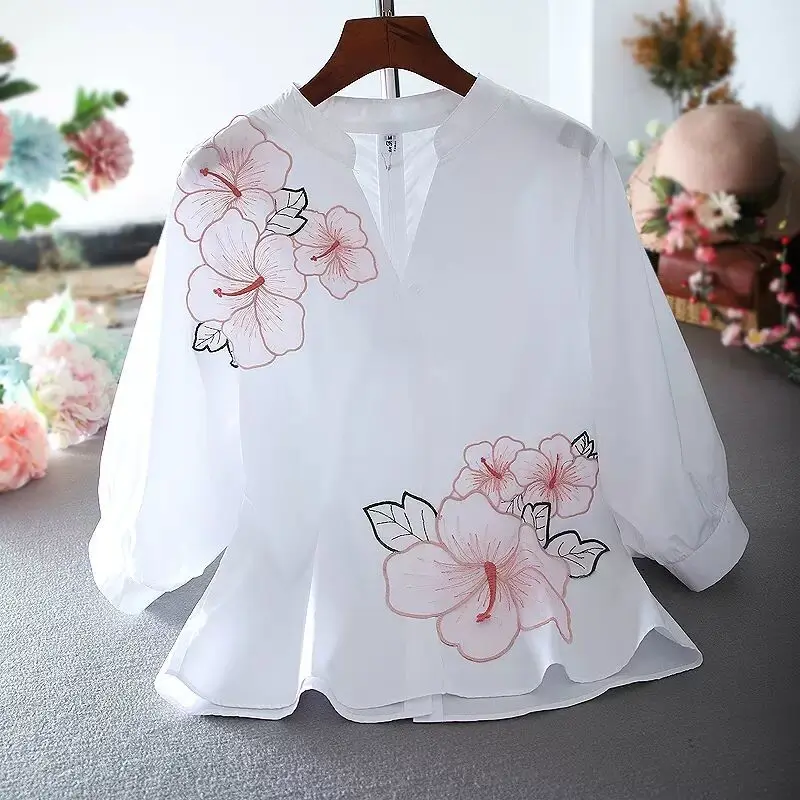 

Tunic White Shirt Women Chiffon Flower Embroidery Blouse V neck Office Ladies Tops Casual High quality Summer Puff sleeve