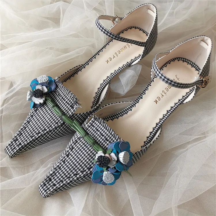 

Fashion Women's Small Square Toe Checks 3D Flower Retro Cloth Sandals Shoes M54
