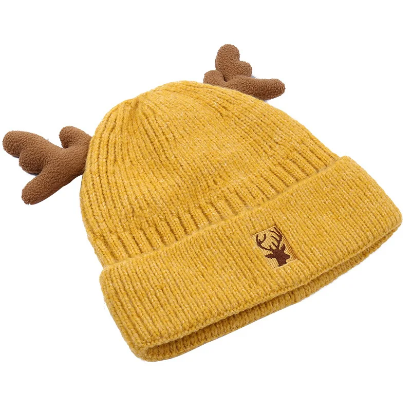 

Is a cute little joker, antlers knitting hat add wool in winter to keep warm in baotou cap
