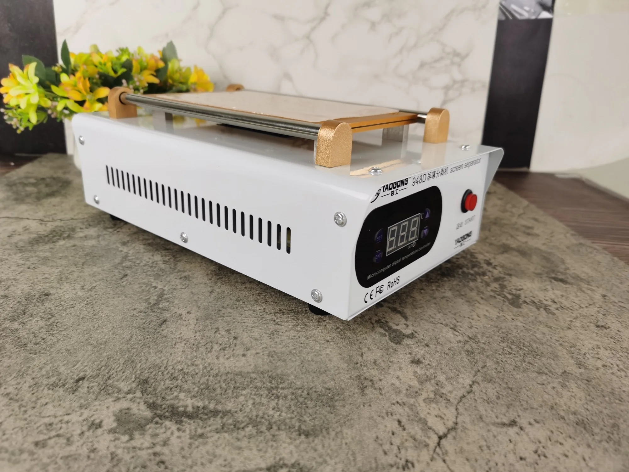 

9'' Built-in Vacuum Pump Screen Separator Machine Yaogong 948D Dismantling Machine Preheating Machine LCD Touch Screen