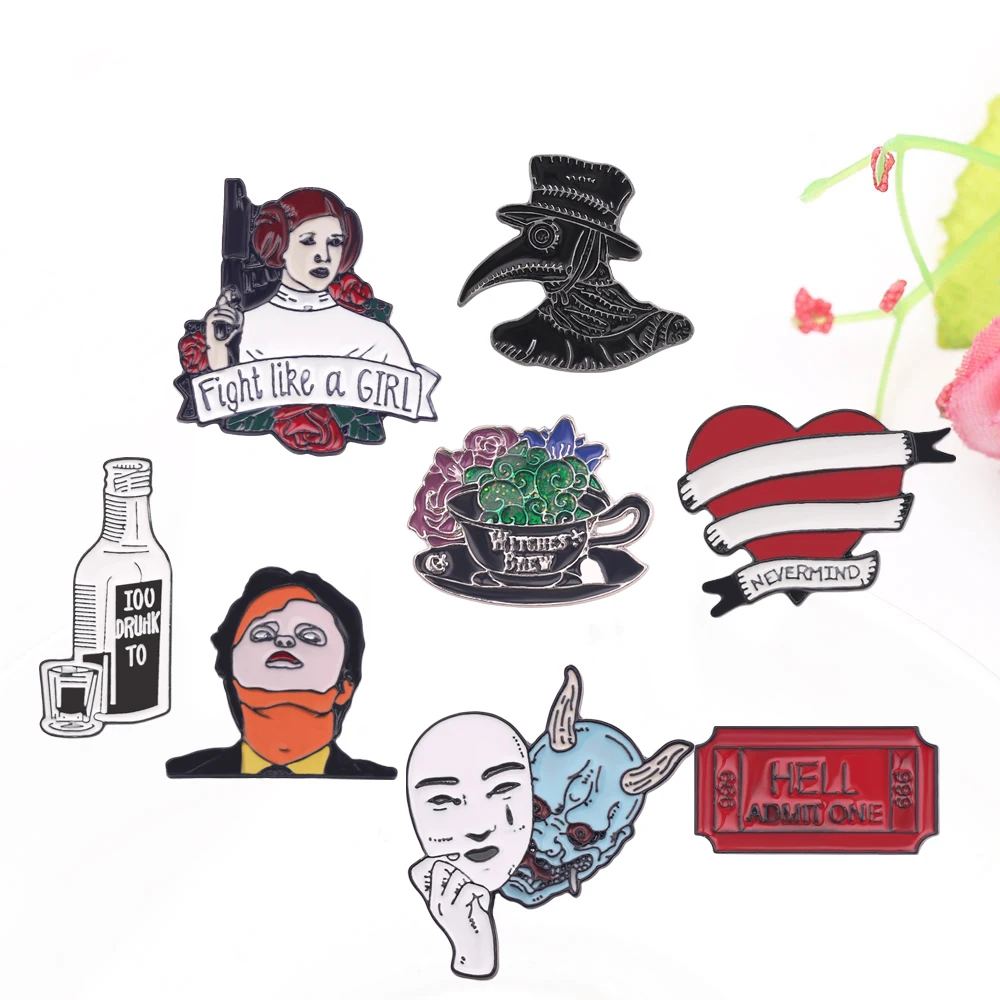Ведьм Brew эмалевая брошь билет ад маска Чумного доктора металлические шпильки для