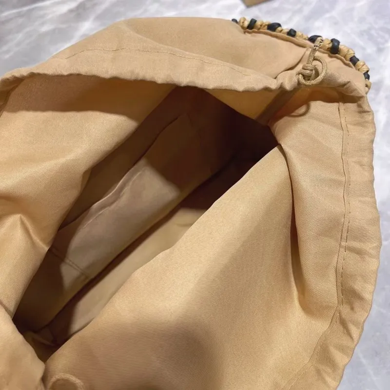 

Luxury Densigner Brand Straw Bag 2021 New Fashion Insfamous One-shoulder Portable Rattan Seaside Vacation Beach Bag Purses Sac