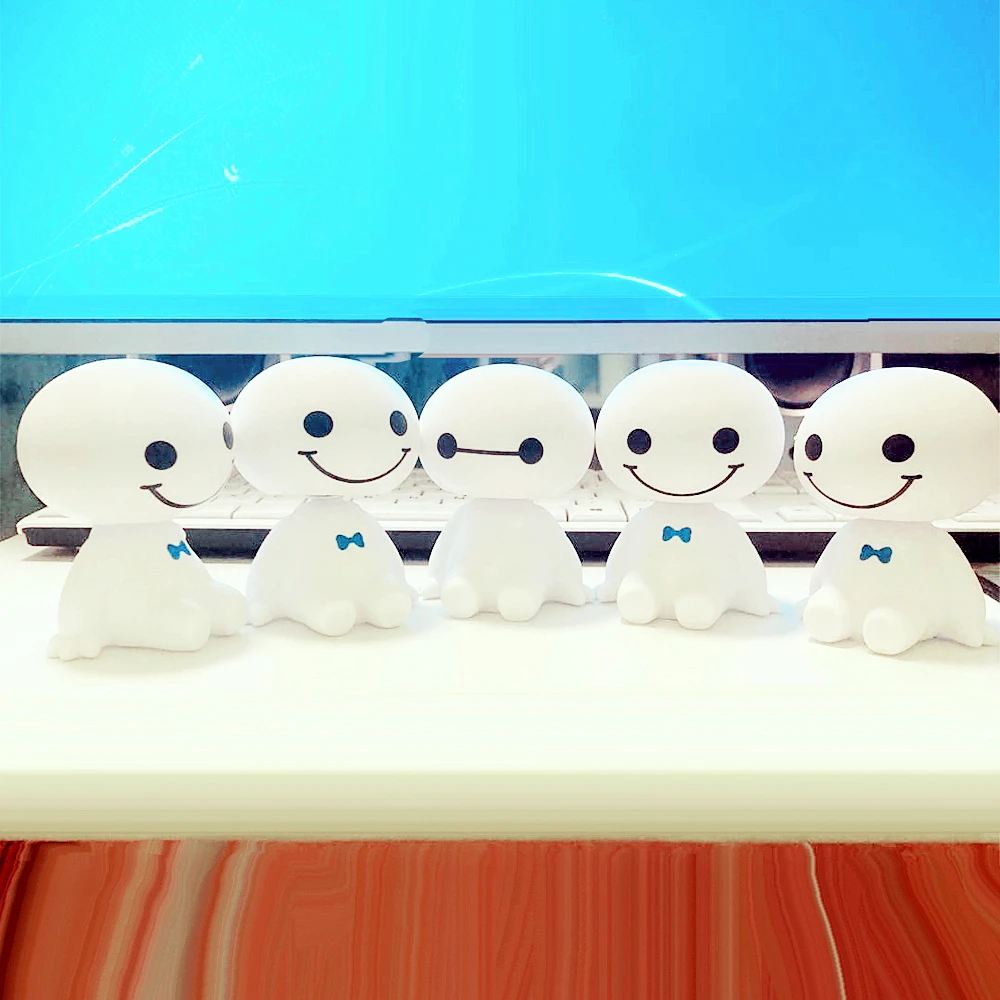 Мультяшные пластиковые милые игрушки-роботы с вращающейся головой кукла