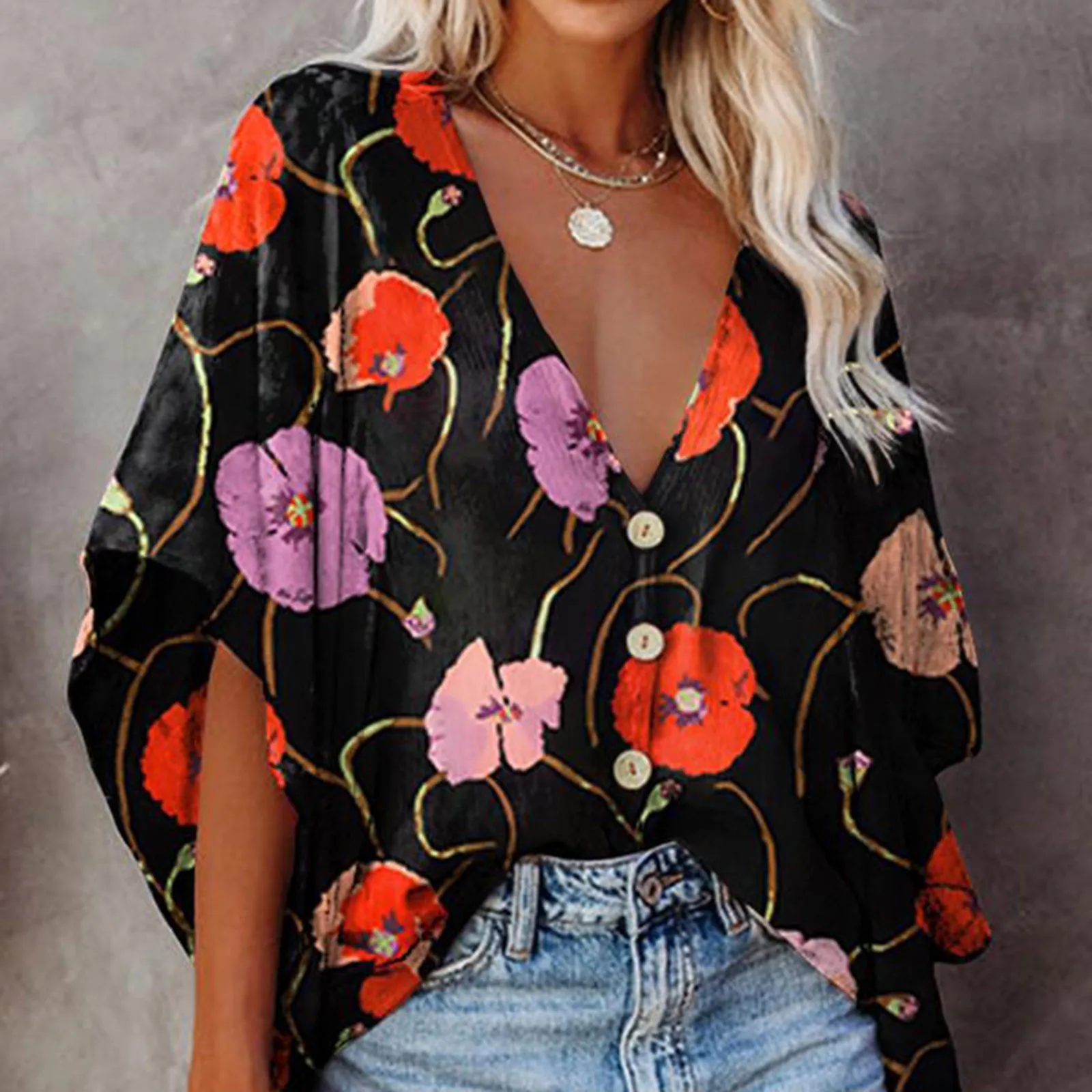 

2021 Women Loose Shirt Blouse Fashion Breathable V-neck Bat Sleeve Flowers Printing Button V Neck Ladies Shirt Tops Female
