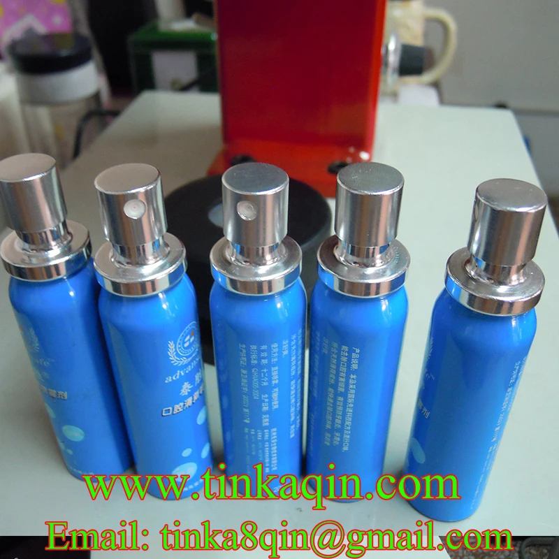 Фотоаппарат для герметизации жидкости в бутылках с металлическими крышками |