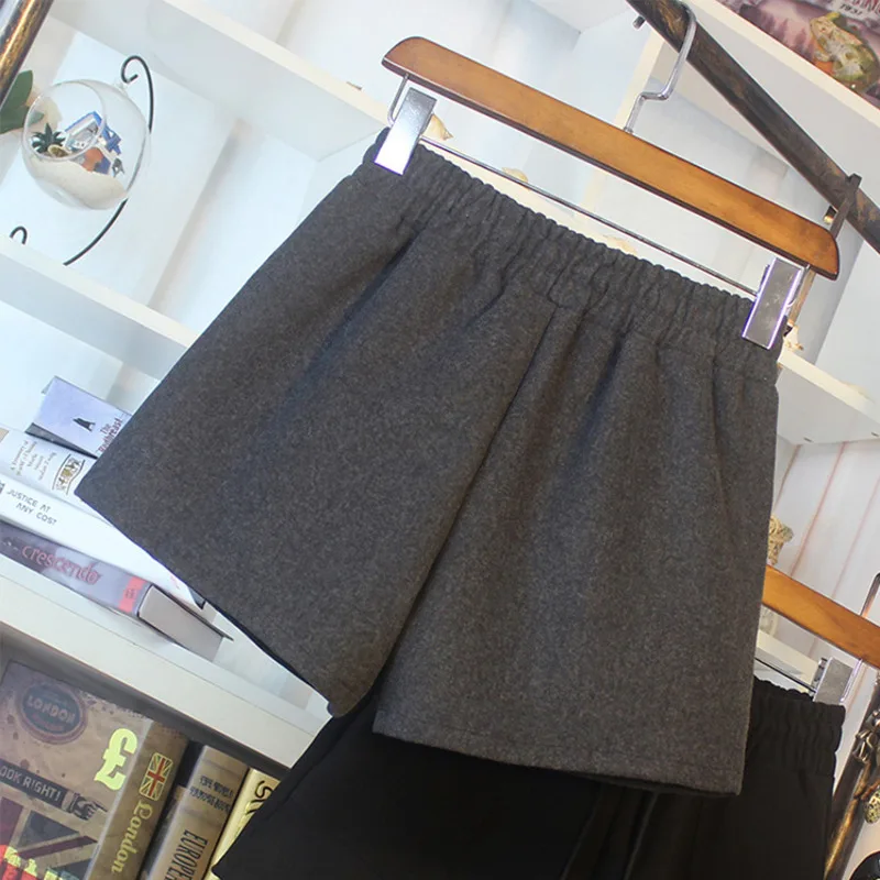 Шорты женские шерстяные с завышенной талией теплые однотонные свободные