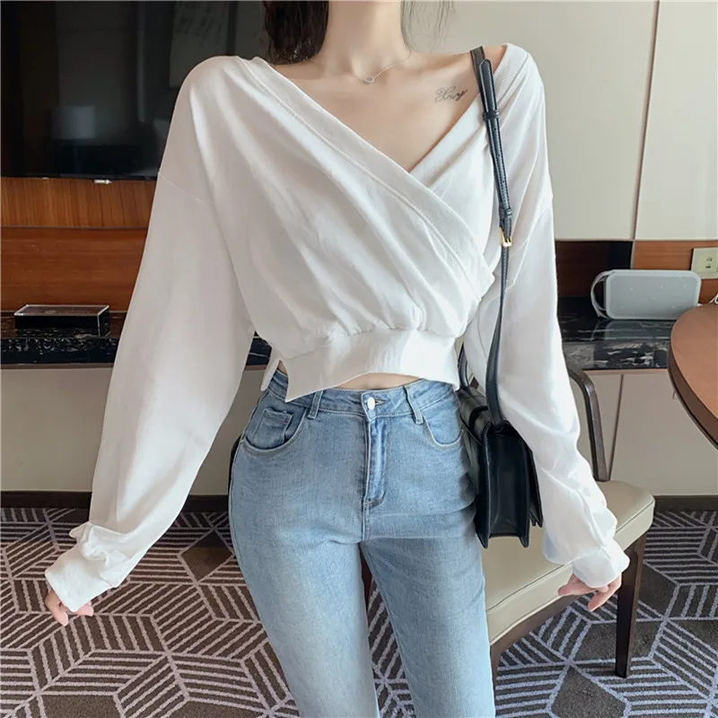 

Spring and Autumn Sexy Cross V-neck Sweatshirt Women Loose Casual Short Pullover Tops Femlae Long Sleeve Top NS2079