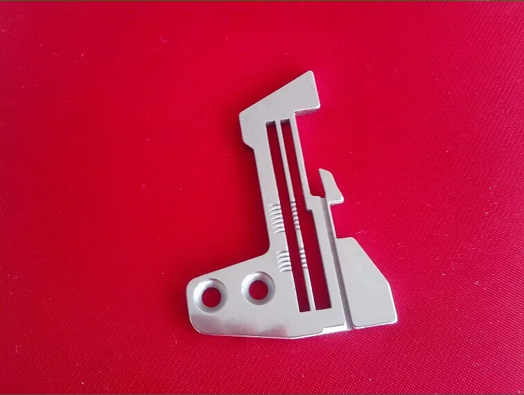 

SIRUBA 747 four-thread E591F needle plate installed quality industrial sewing machine accessories