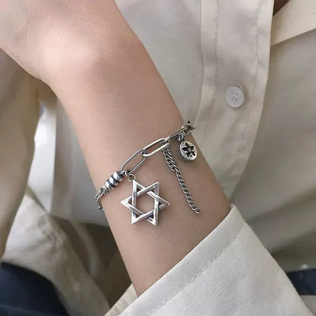 

New Arrival 30% Silver Plated Fashion Star Female Birthday Gifts Lady Bracelets Promotion Jewellery No Fade