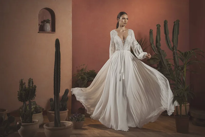 

Vintage Bohemian Wedding Dresses V Neck Long Sleeves Lace Chiffon Bridal Gowns 2020 Backless Floor Length A-Line Wedding Dress