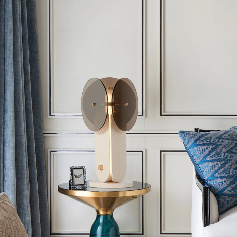 Новейший дизайн светодиодный светильник дымовое стекло хорошее качество модный