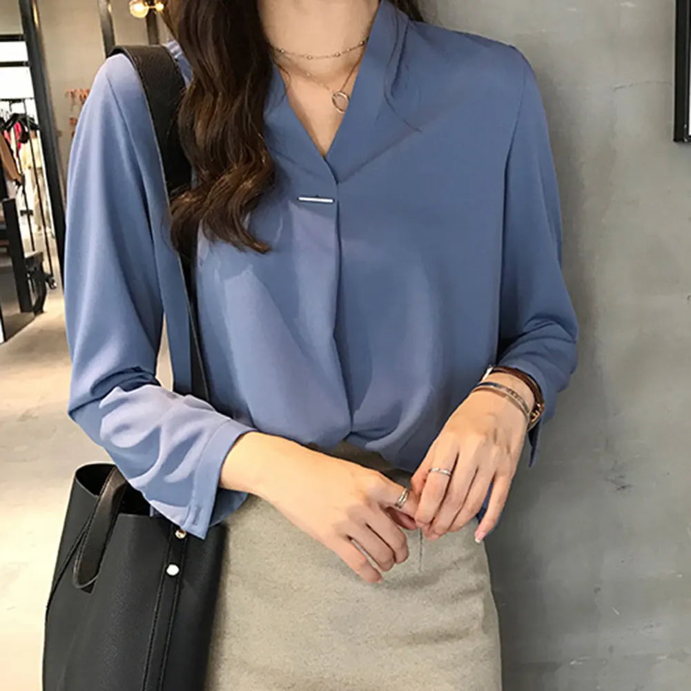 

Женская шифоновая блузка с длинным рукавом и V-образным вырезом