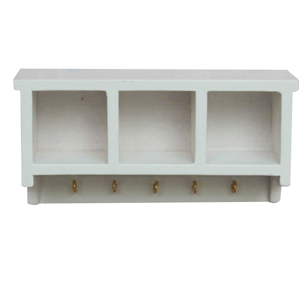 Деревянная настенная мини-стойка белая с крючками для кукольного домика 1:12