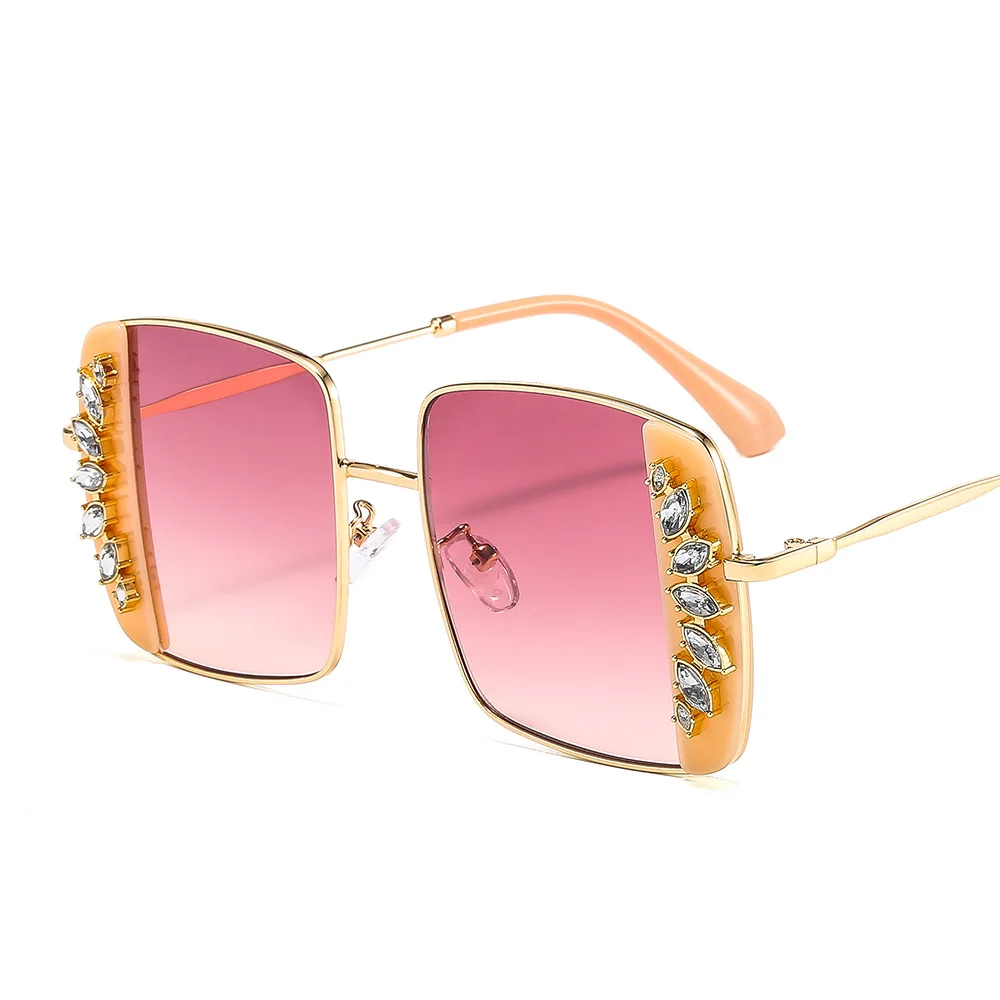 

Free shipping Metal square pattern diamond inlaid women's sunglasses, a fashionable anti UV linear sunglasses