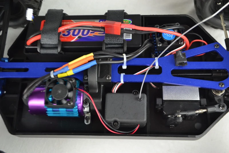 радиоуправляемый автомоби