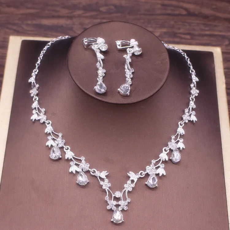 

Luxury bride necklace earrings two-piece jewelry set set wedding yarn wedding wedding birthday accessories dance studio