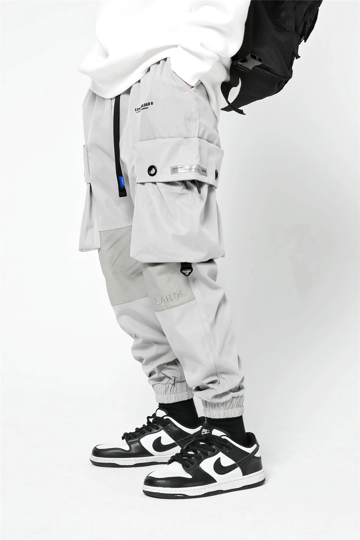 Брюки-карго с широкими боковыми карманами и ремнем уличная одежда techwear harajuku |