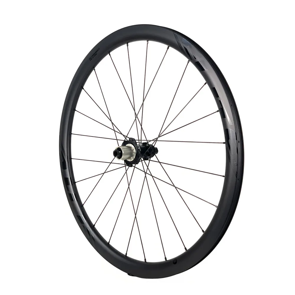 Колесо автомобиля. Колеса шоссе. Колеса шоссе. Колеса для грэвэл байка. Велосипедное колесо с дисками.