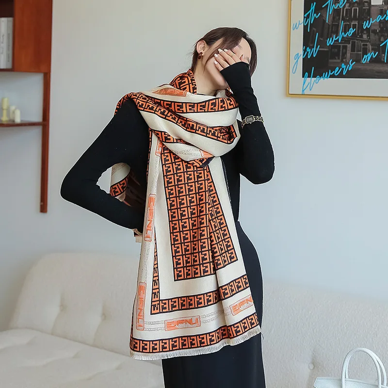 

2021autumn and winter newKorean printed women's scarf fashion trend warm and cold proof scarf medium long retro wind-proof shawl