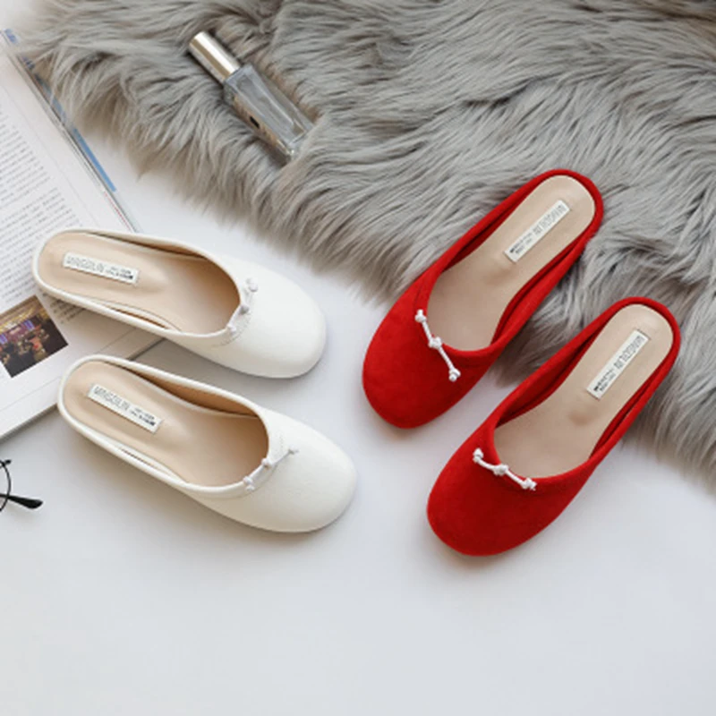

REAVE CAT Women New 2021 Slipper Round Toe Flat Flock Classic Concise Simple Slip-On Big Size 40 Indoor Summer White Red A3684