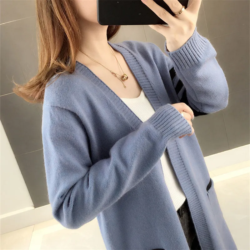 Женский трикотажный свитер средней длины кардиган с большими карманами и