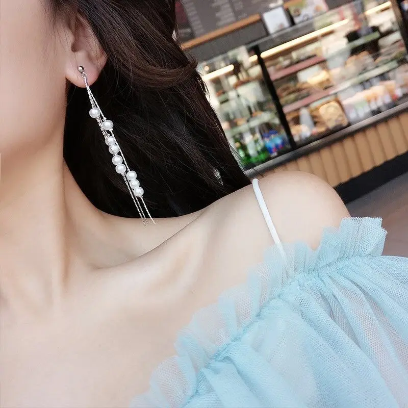 

New 2021 popular women's long tassel simulation pearl pendant earrings ladies wedding chain temperament earrings