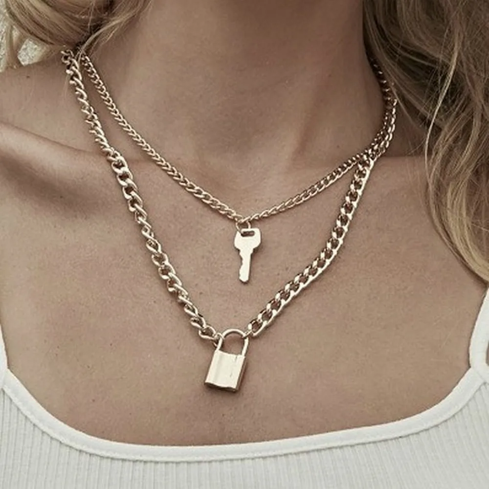 

Lock Pendant Necklace for Women 2021 Vintage Aesthetic Layered Accessories Simple Punk Jewelry Key Charm Clavicle Chain Gift