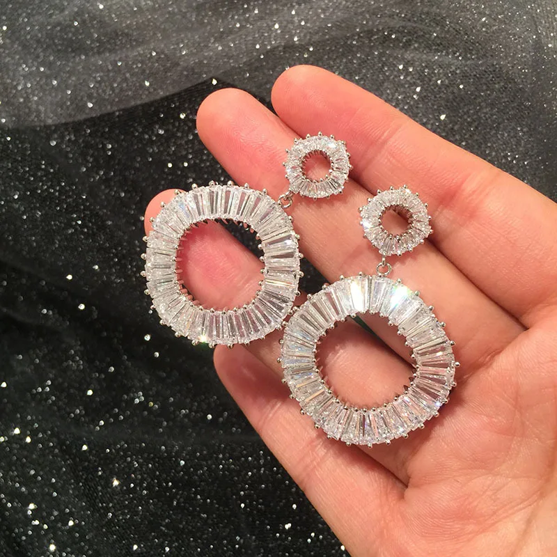 

White transparent earrings superflash micro-inlaid zircon irregular circle earrings wave elegant atmospheric earrings