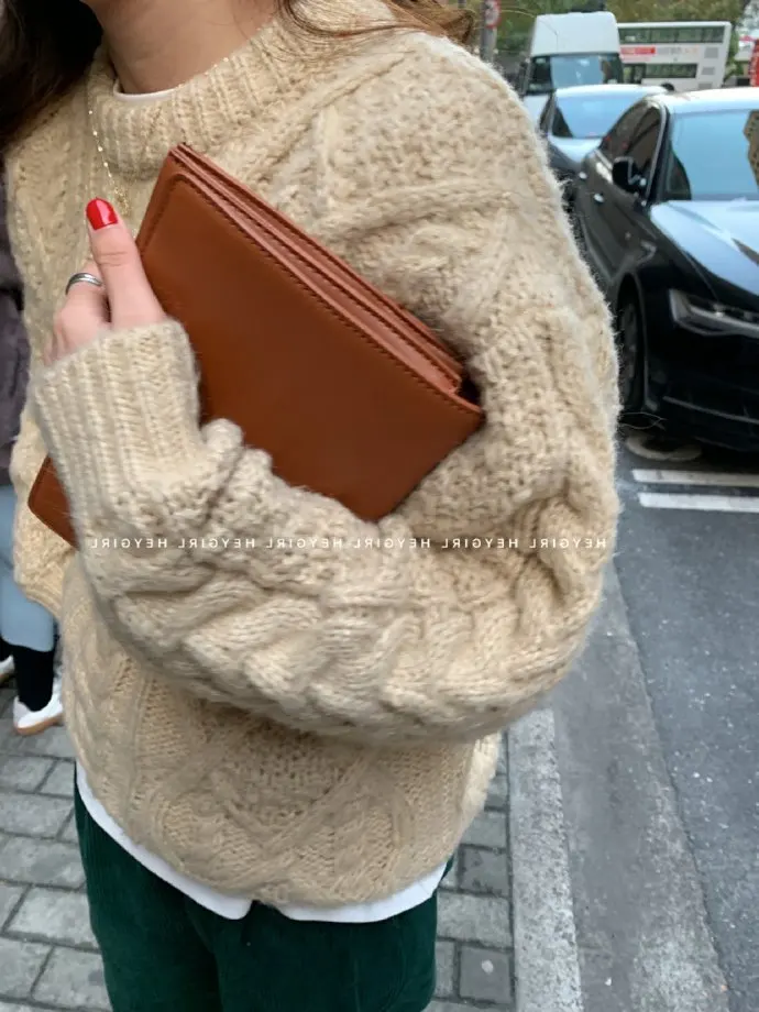 

Retro Red Twist Pullover Women's Loose and Lazy Sweater