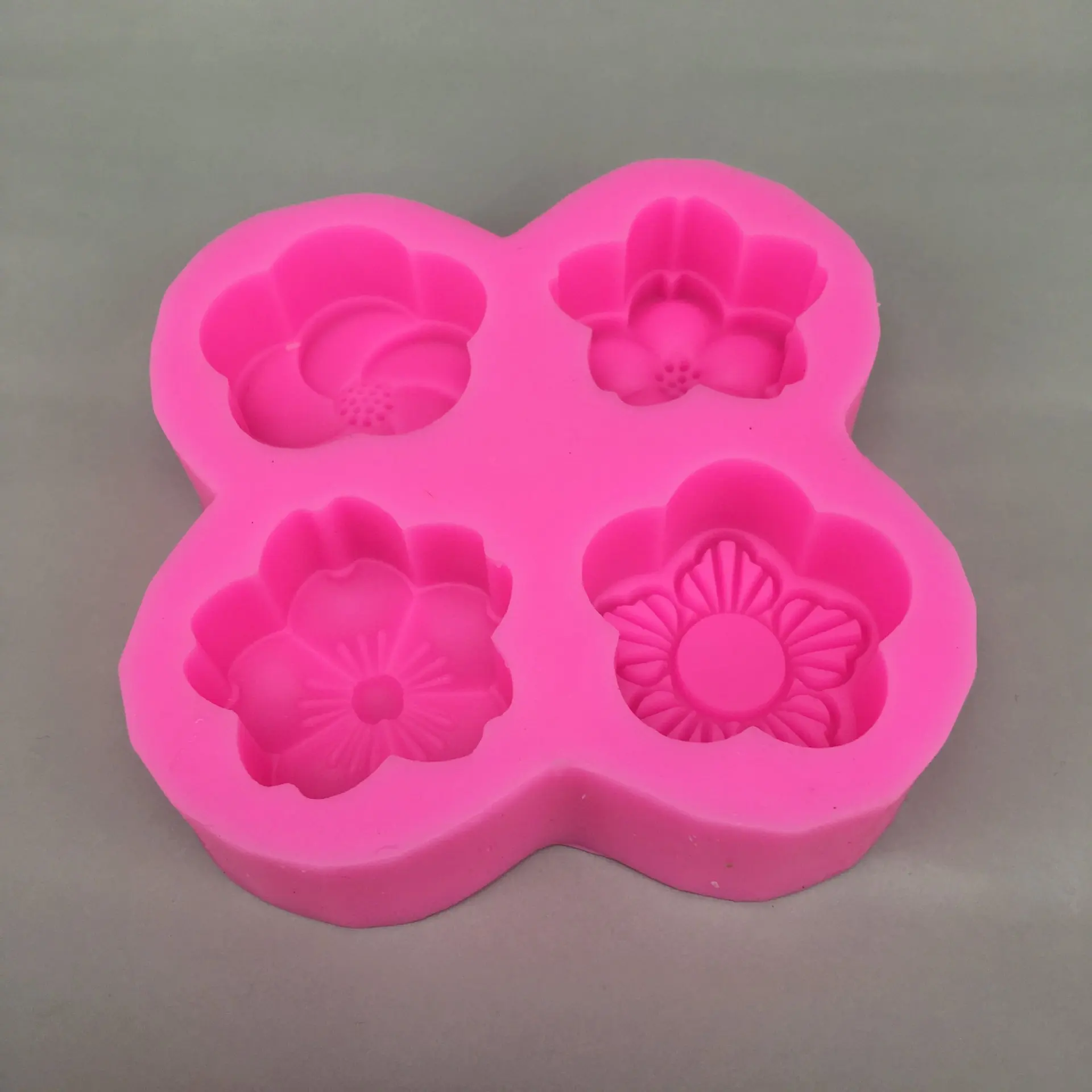 Формы для изготовления свечей силиконовые с 4 отверстиями мыла Луны пирожных