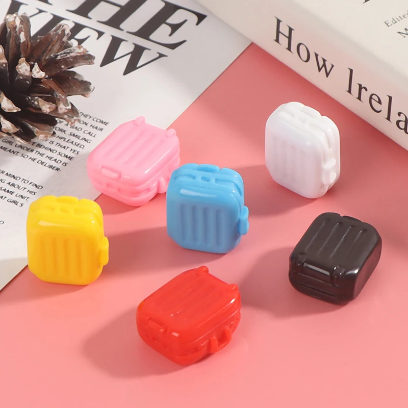 

1pcs 1:12 Doll House Scene Accessories Baby Plastic Suitcase Trunk Model Toy Miniature Furniture Diy Dollhouse Suitcase