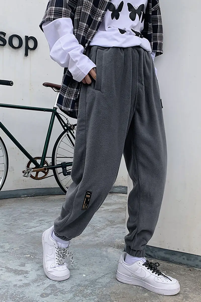 

2020 Autumn And Winter New Youth Popular Men's Loose Solid Color Streamer Suede Sweatpants Fashion Casual Trousers M-2XL