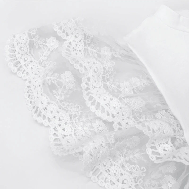 Camiseta de retazos de encaje entallada para mujer, camisetas de manga corta informales lisas con cuello redondo, Tops blancos y negros 2020