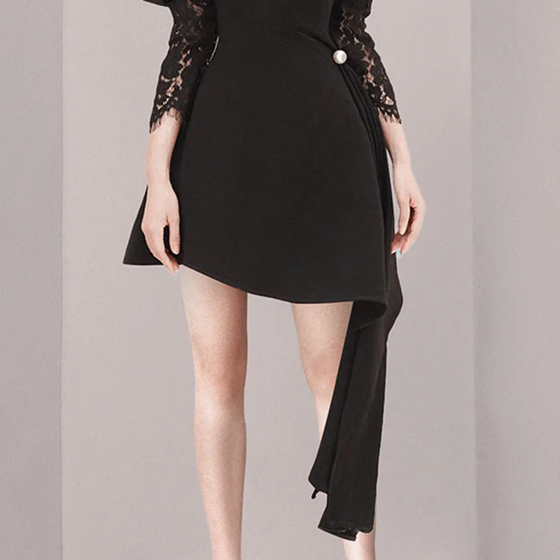 

DEAT Women Black Patchwork Asymmetrical Lace High Dress New Round Neck Long Sleeve Slim Fit Fashion Tide Summer 2021 7E0441