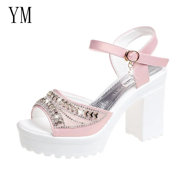 Летние женские туфли на массивном высоком каблуке с открытым носком пикантные