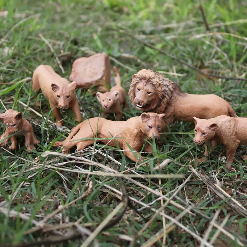 

Wild Jungle Zoo Lions Family Simulation Cubs Animals PVC Action Figures Cute Model Educational Collection Toys for children Gift