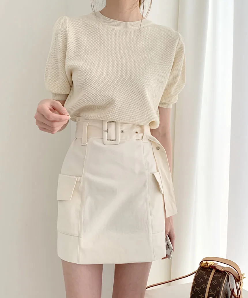

Korean Chic French Minority Spring/Summer High Waist A- line Skirt with Temperament Apricot Short-Sleeved Knitted Top for Women