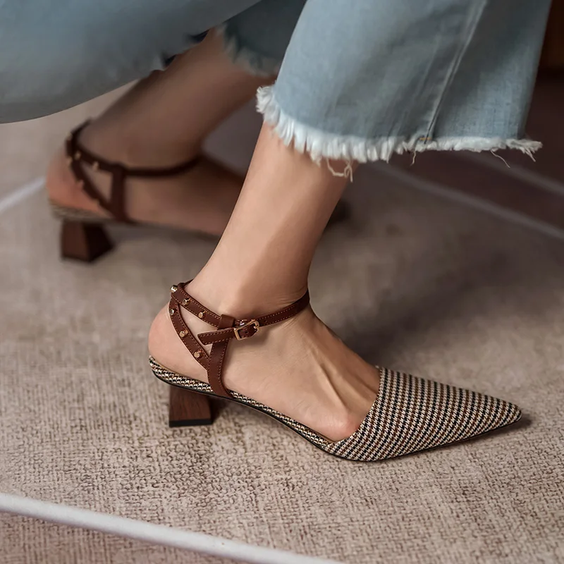 

Women's genuine leather fabric patchwotl ankle strap thin high heel summer sandals pointed toe elegant ladies low heel shoes hot