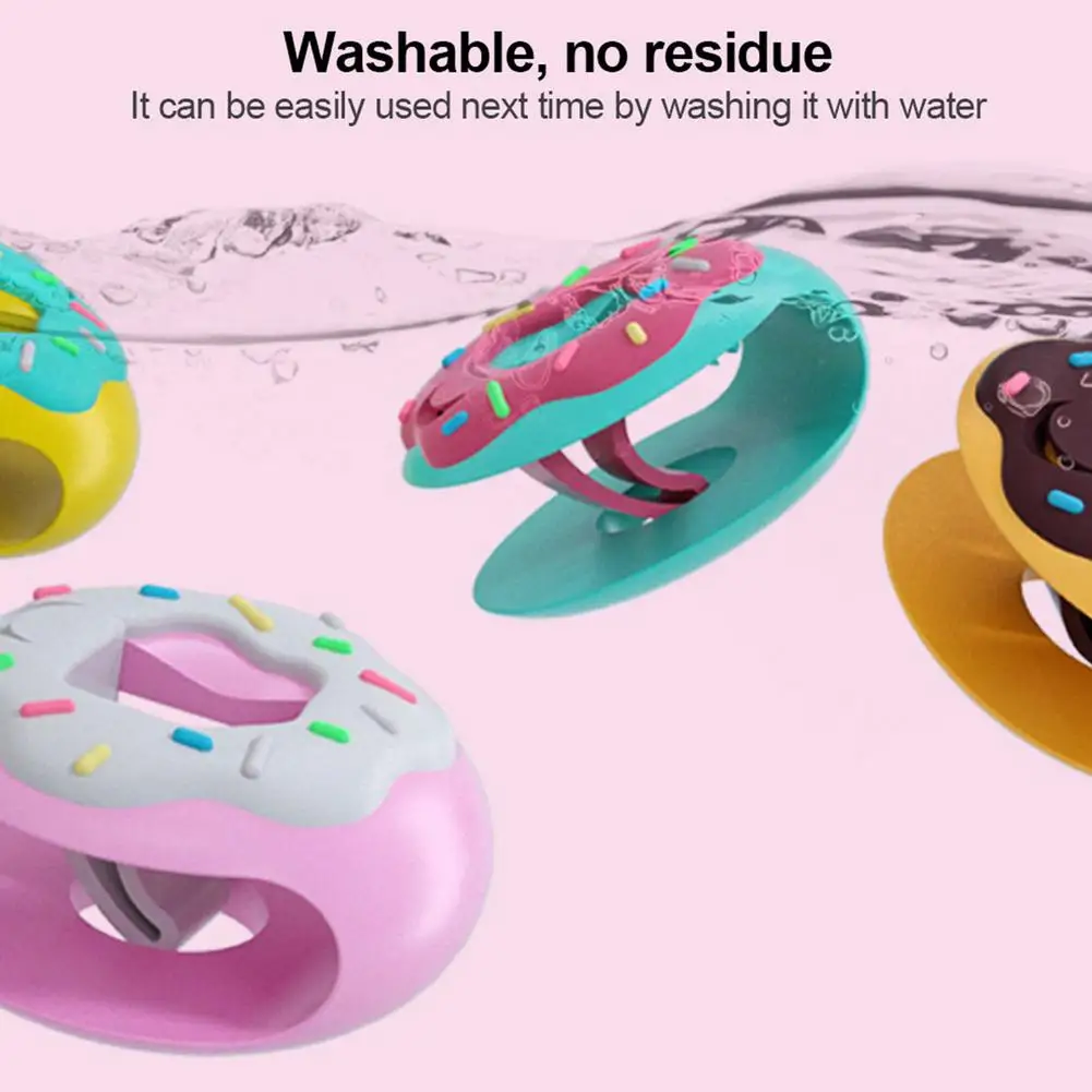 

Securing Clip Donut Shape Quilt Holder