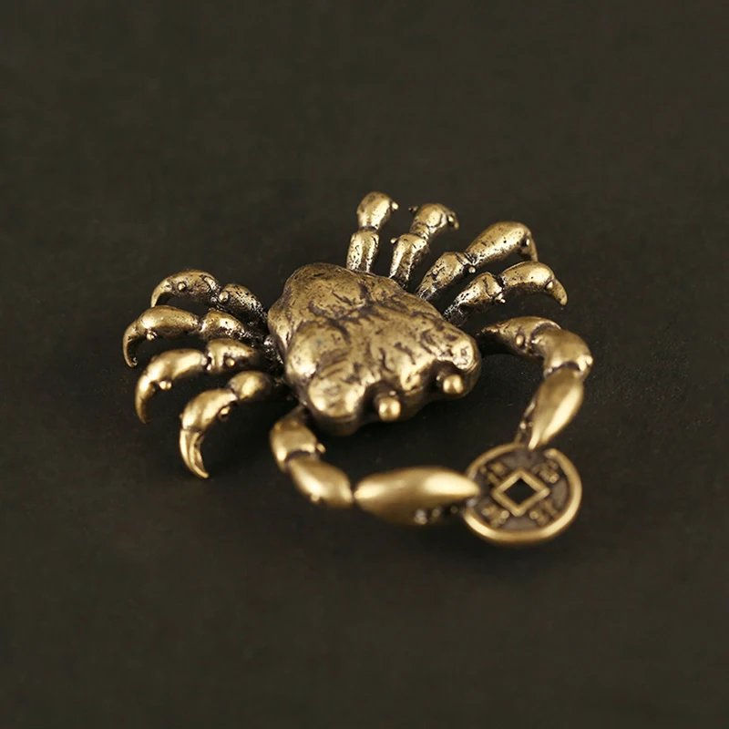 

Медные статуэтки крабов