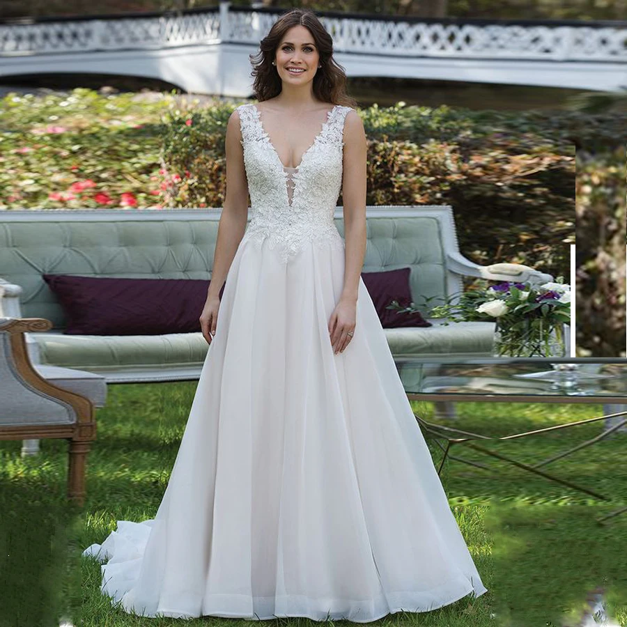 

V-образный вырез кружевной кокеткой, без рукавов, с аппликацией свадебное платье с вырезом на спине и пуговицы пол Длина развертки Поезд vestido...