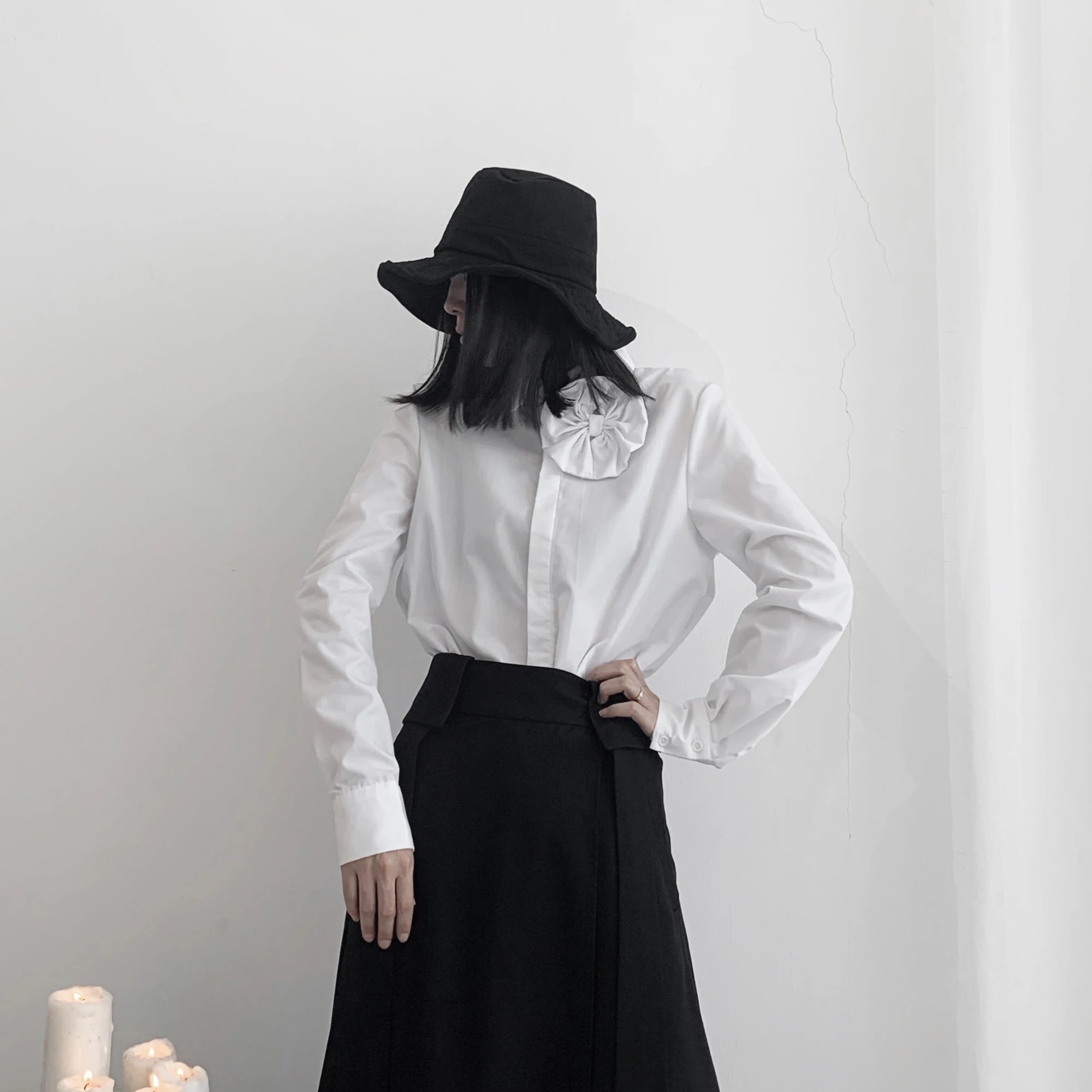 Женская приталенная рубашка с длинным рукавом черная однотонная Повседневная