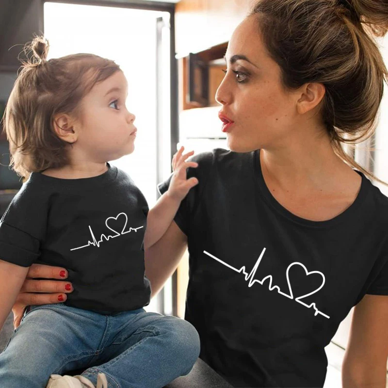

Mommy and My heartbeat clothesT Shirt Family Matching Clothes Love Print T Shirt Mother and Daughter Clothes Family Look