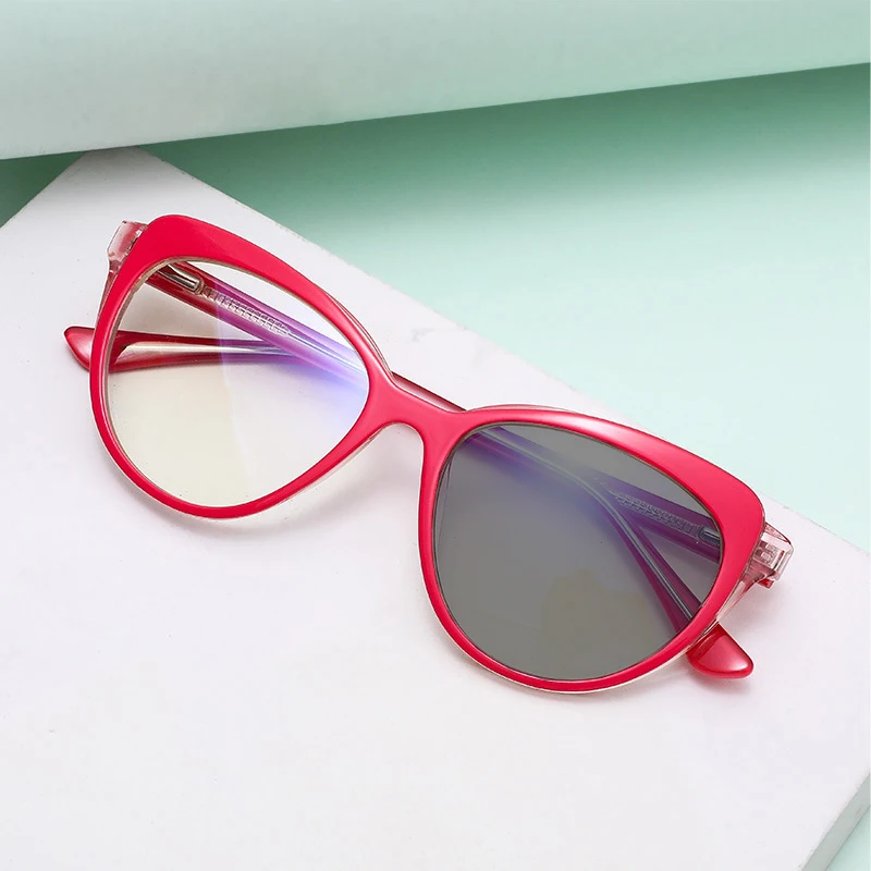 Очки для чтения женские фотохромные с фильтром 0 + 5 75 2