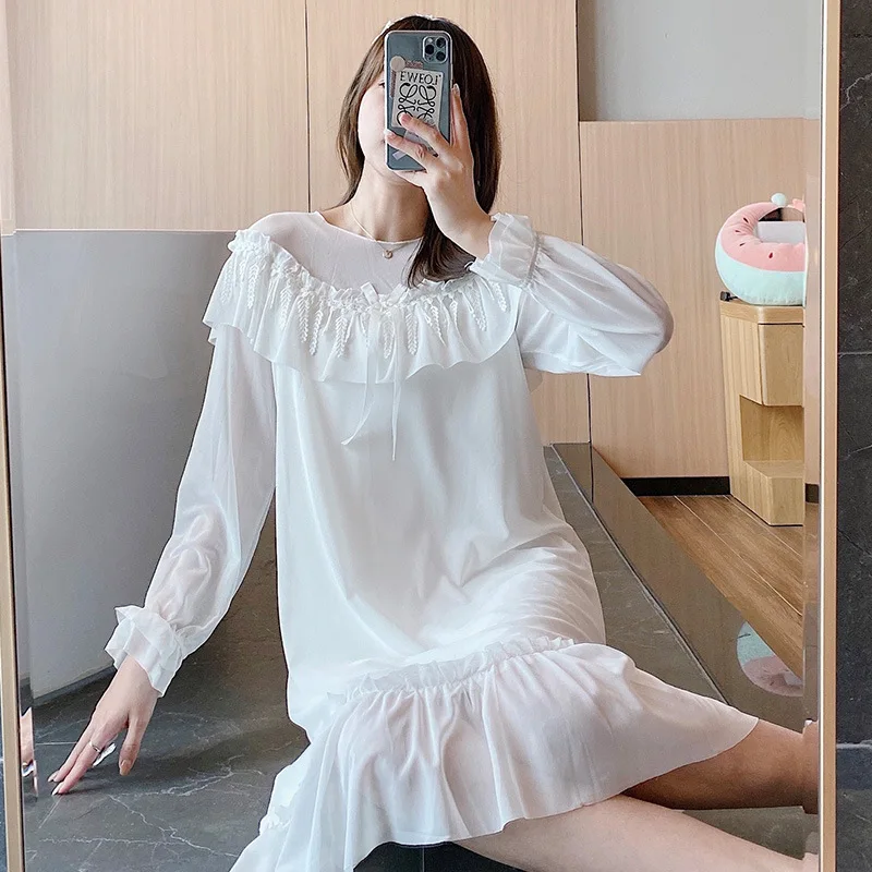 

Lace Nightdress Women's Long Sleeve Round Neck Simple Generous Retro Palace Dress Cotton Princess Nightgown Female Sleepwear