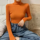 Женский трикотажный пуловер с высоким воротником и длинным рукавом