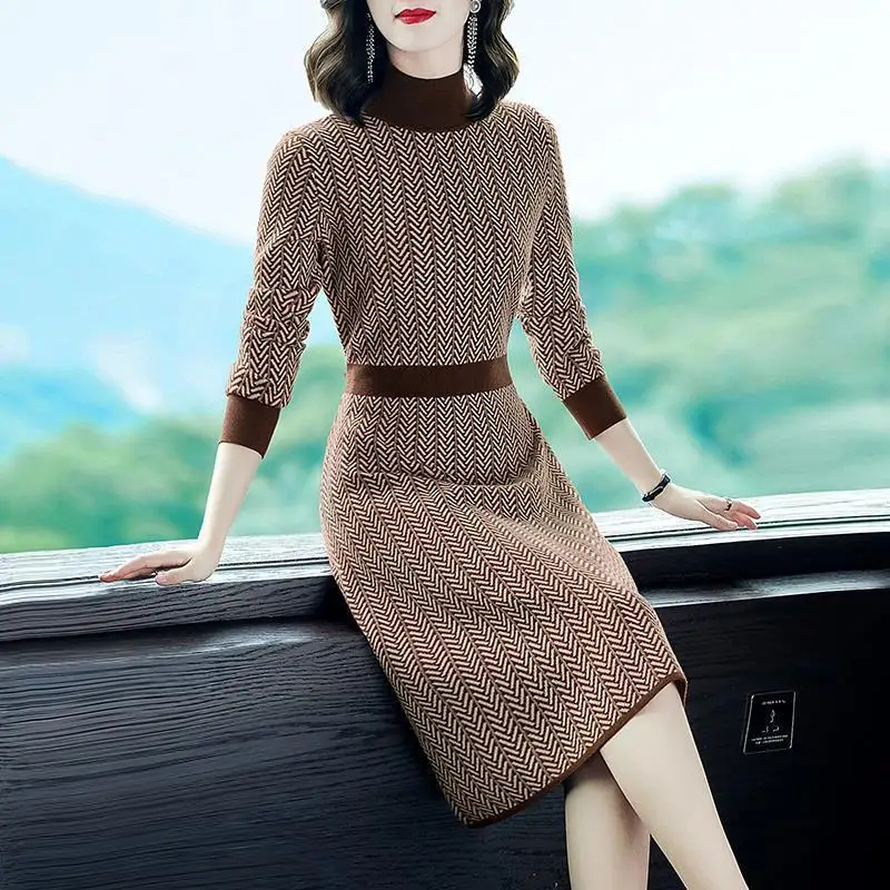 

Женское трикотажное платье-свитер, повседневное элегантное теплое зимнее длинное платье с длинным рукавом и воротником-стойкой, модель 2023 Y278